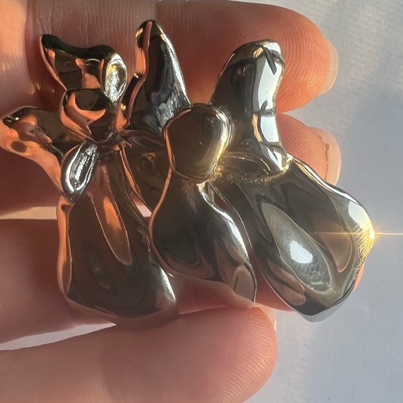 Vintage Les Bernard  silver tone large bow earrings